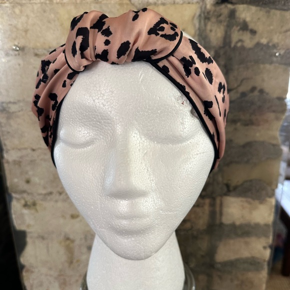 Victoria's Secret Accessories - Victoria's Secret Pink and Black Animal Print Headband